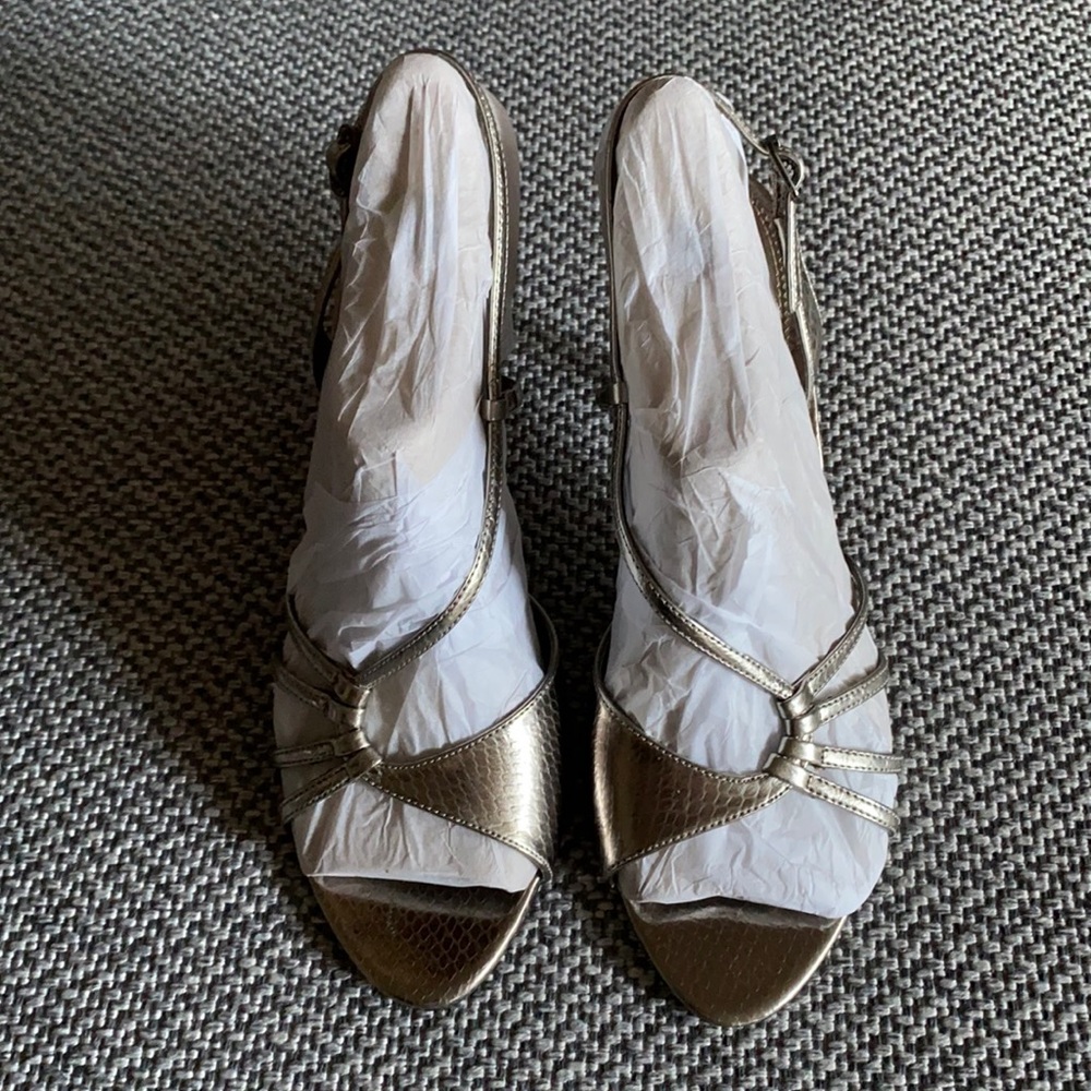 MIX IT Beautiful Strappy Heels